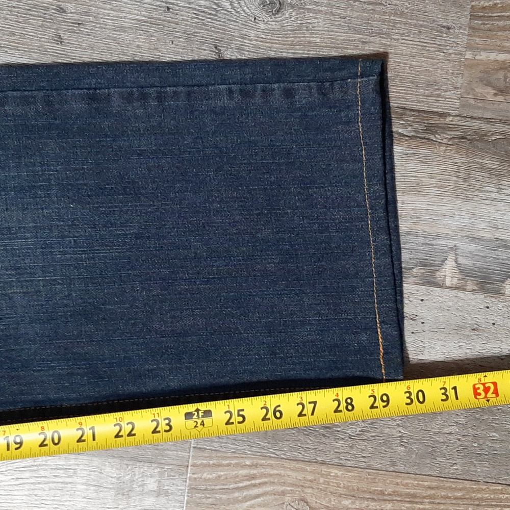 Levis Relaxed Fit Bootcut Jeans - Picture 3 of 6